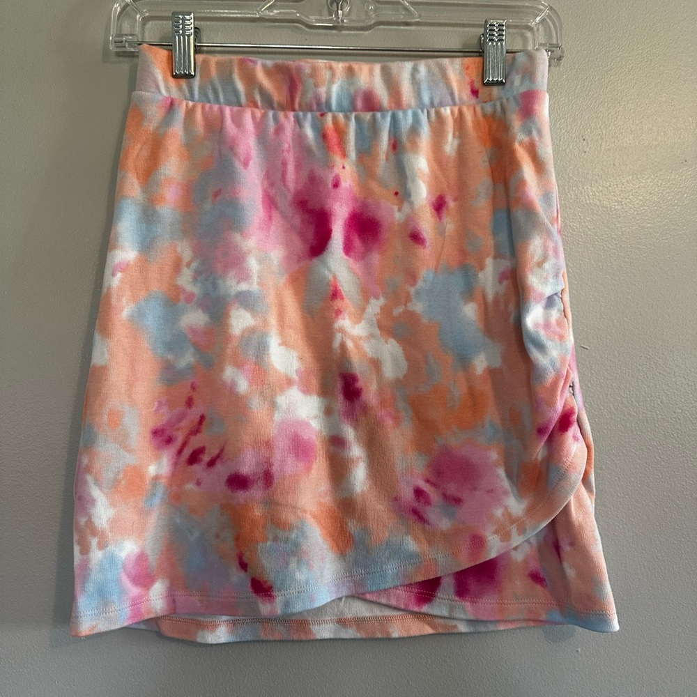 Faux wrap around skirt with elastic waist.